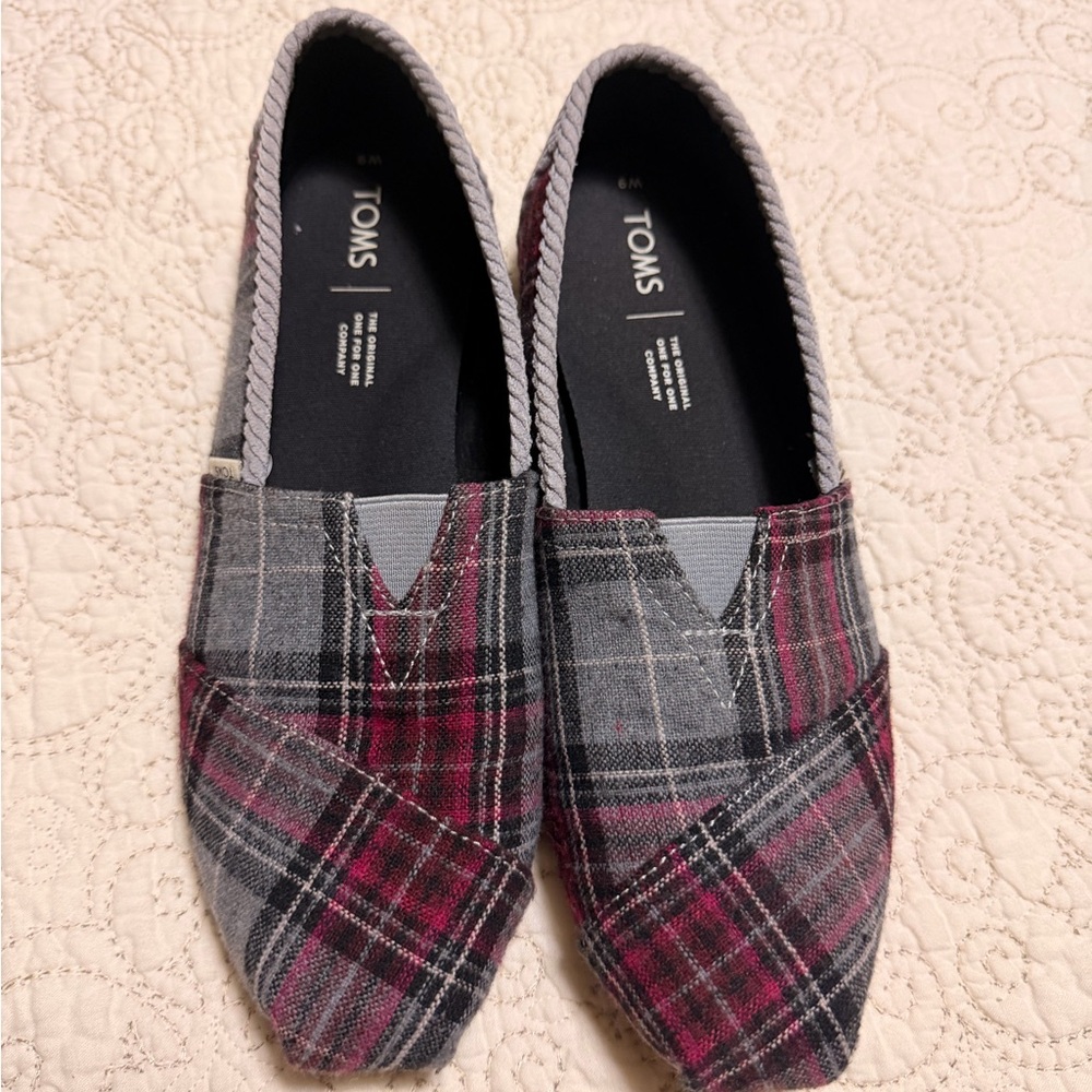 TOMS women’s Gray and Red Plaid Slip-Ons